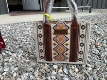 Load image into Gallery viewer, Wrangler Aztec Purse

