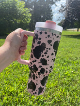 Load image into Gallery viewer, Cow Print Tumbler
