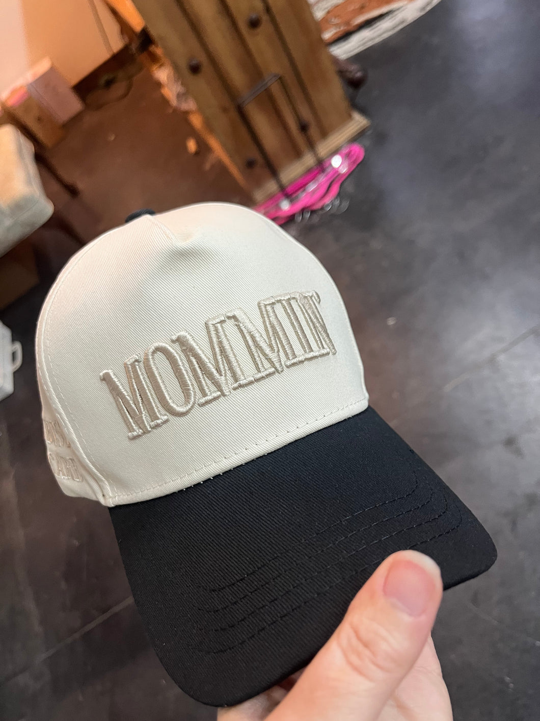 Mommin Embroidered Hat