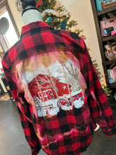 Load image into Gallery viewer, Winter Barn Bleached Flannel
