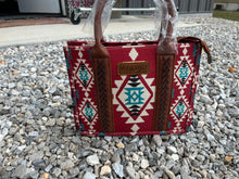 Load image into Gallery viewer, Wrangler Aztec Purse
