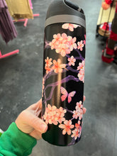 Load image into Gallery viewer, Owala
