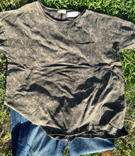 Load image into Gallery viewer, Acid Wash Front Pocket Tee
